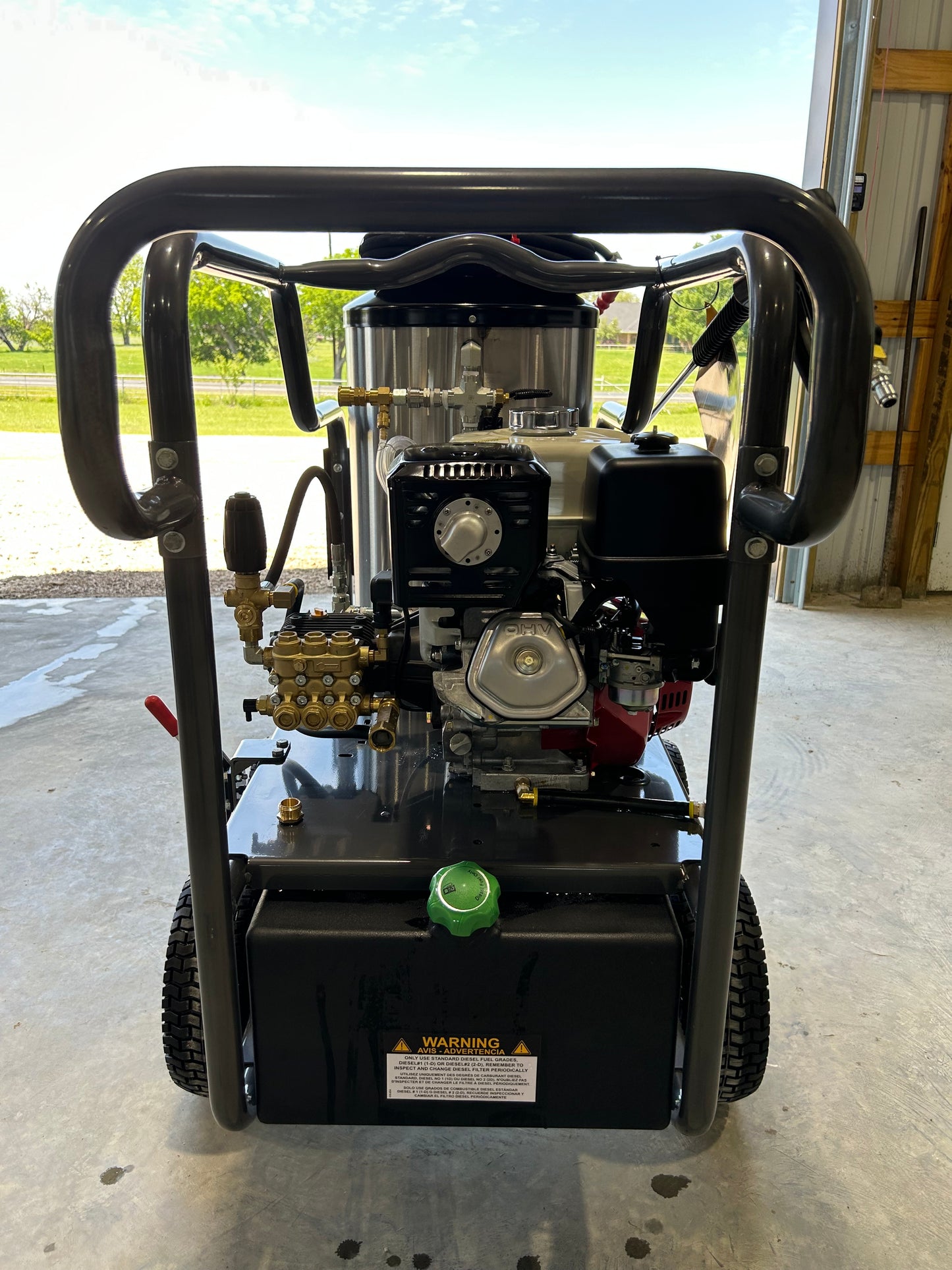 Lavadora a presión de agua caliente de 4 gpm y 4000 psi
