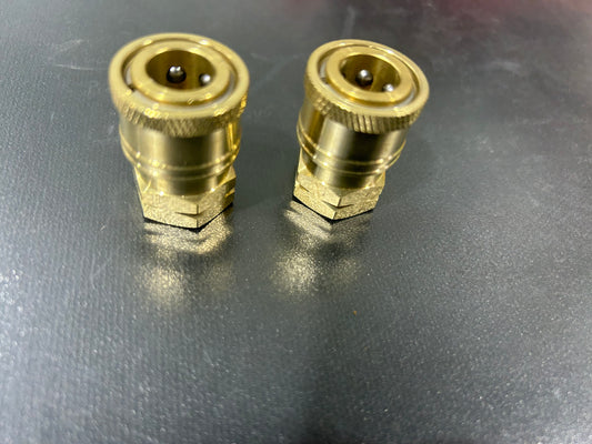 1/4 F Brass Socket